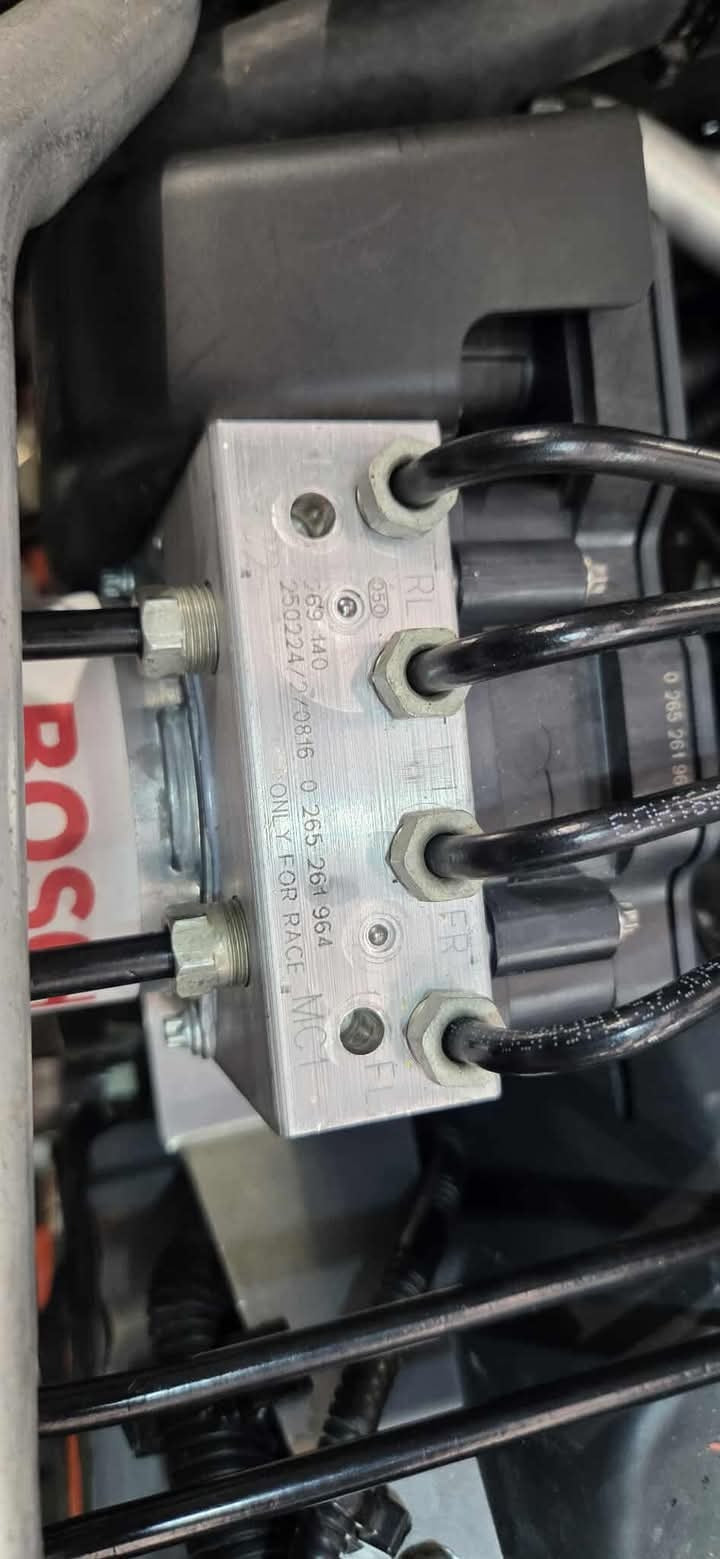 Bosch Motorsport M5 ABS hydraulic unit plumbed in the Lotus Exige S V6